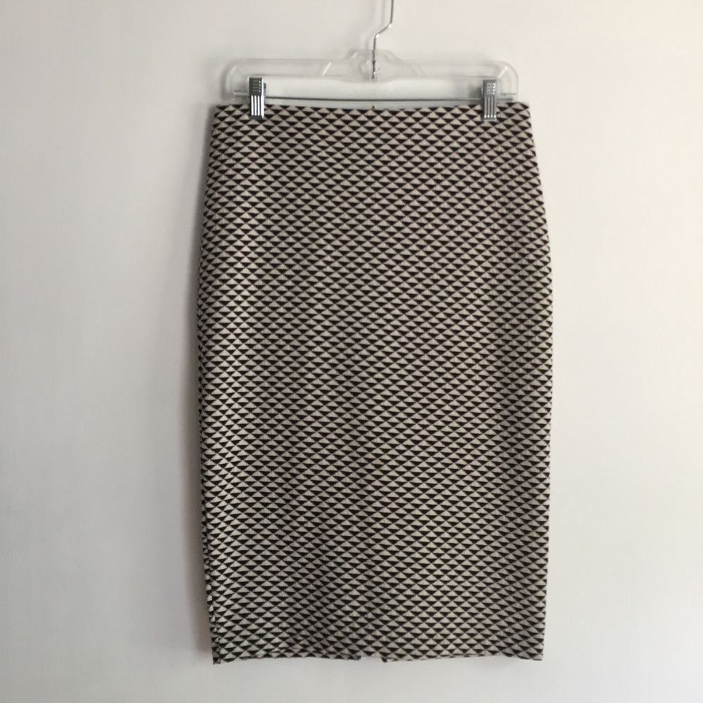 H&M Black and White Geometric Pattern Pencil Skirt